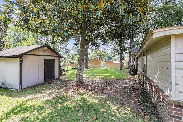 131 Wedgewood Cir, Goose Creek, SC 29445 - view of yard with a shed