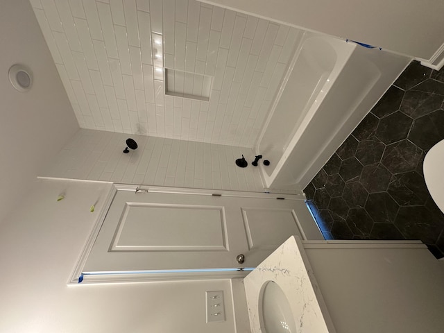 1082 Glenshaw St, North Charleston, SC 29405 - full bathroom featuring tile patterned floors and tiled shower