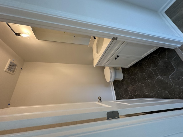 1082 Glenshaw St, North Charleston, SC 29405 - bathroom with decorative backsplash