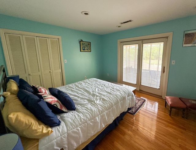 1866 Capri Dr, Charleston, SC 29407 - bedroom featuring wood finished floors, access to outside, a closet, and recessed lighting