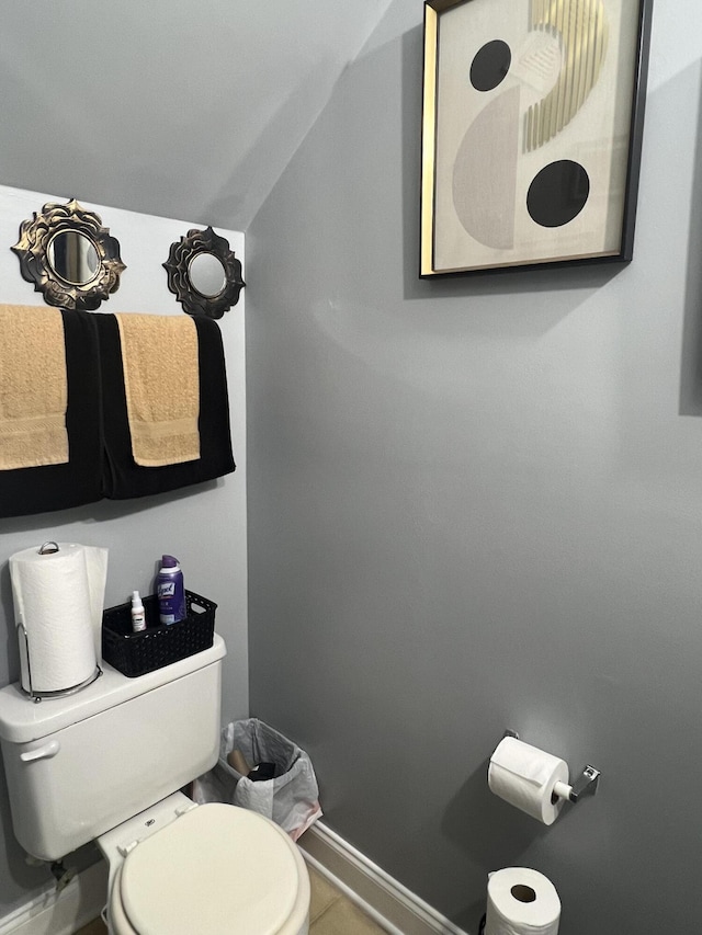 527 Travelers Blvd, Summerville, SC 29485 - bathroom featuring toilet, vaulted ceiling, and tile patterned flooring