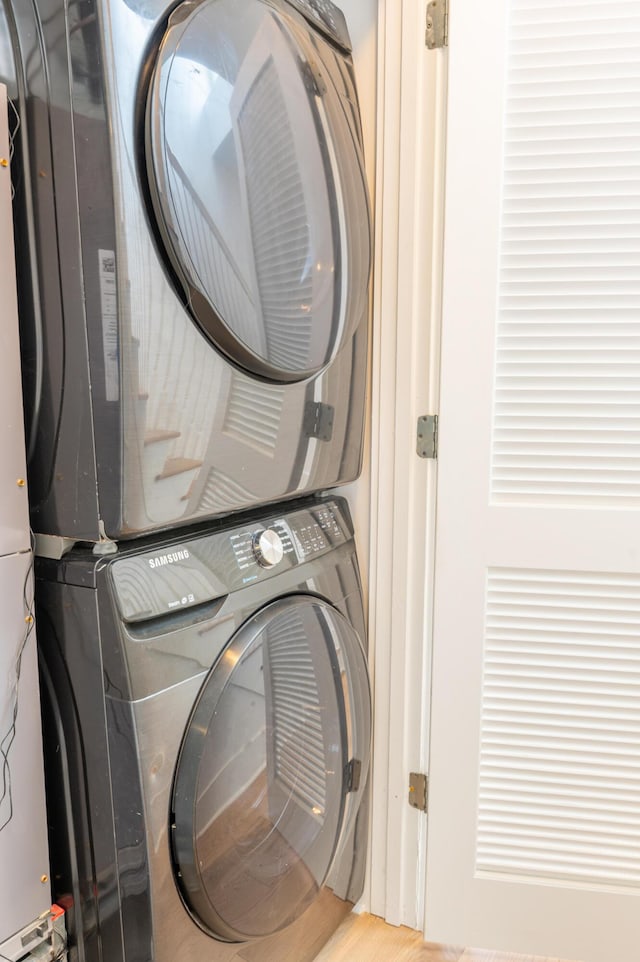 173 Coming St Unit B, Charleston, SC 29403 - laundry area with stacked washer / drying machine