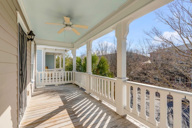 deck with a ceiling fan