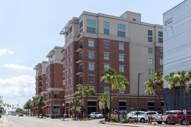 150 Bee St Unit 308, Charleston, SC 29401 - view of building exterior