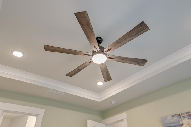 details with ceiling fan