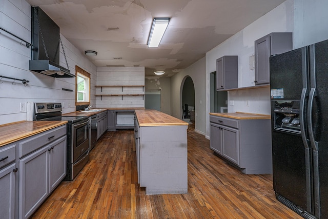 312 Piney Grove Rd, Cross, SC 29436 - kitchen featuring butcher block countertops, appliances with stainless steel finishes, gray cabinets, and open shelves