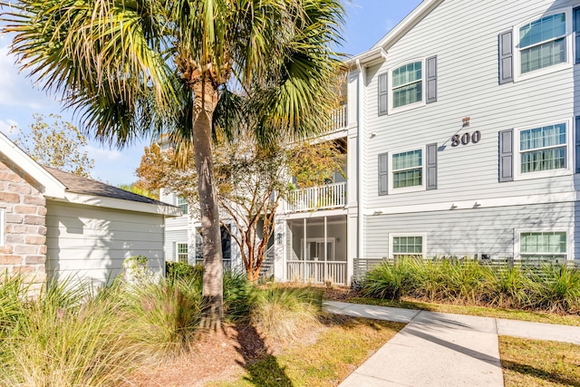 Listing photo 2 for 1300 Park W Blvd Unit 802, Mount Pleasant SC 29466