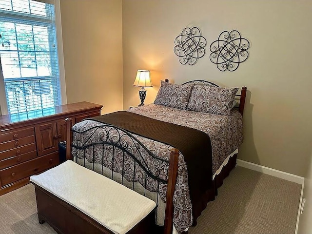 bedroom with carpet flooring