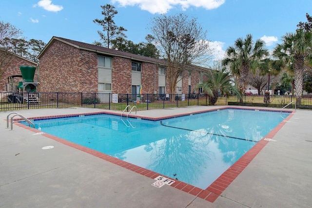 pool with fence