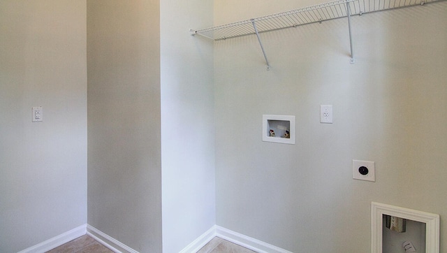 washroom with electric dryer hookup and washer hookup