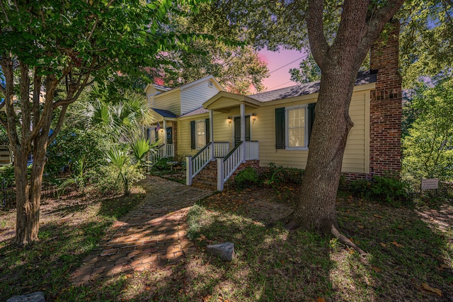 view of front of home with covered porch