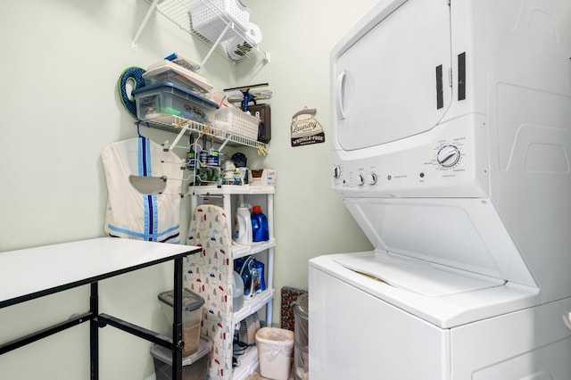 1064 Blackbear Dr, Edisto Island, SC 29438 - laundry room with stacked washer / drying machine