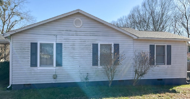 302 Morgan St, Greer, SC 29651 - view of side of property featuring crawl space and a shingled roof