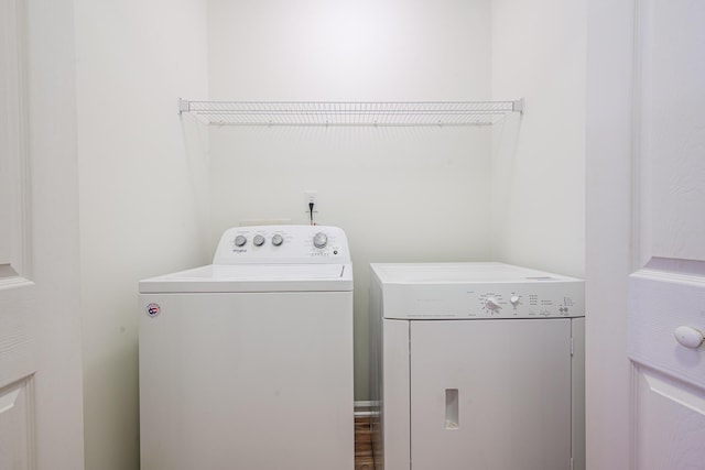 laundry area with laundry area and washing machine and dryer