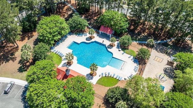 drone / aerial view of a pool area