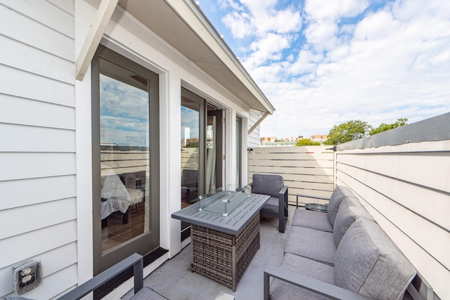 view of patio with outdoor lounge area