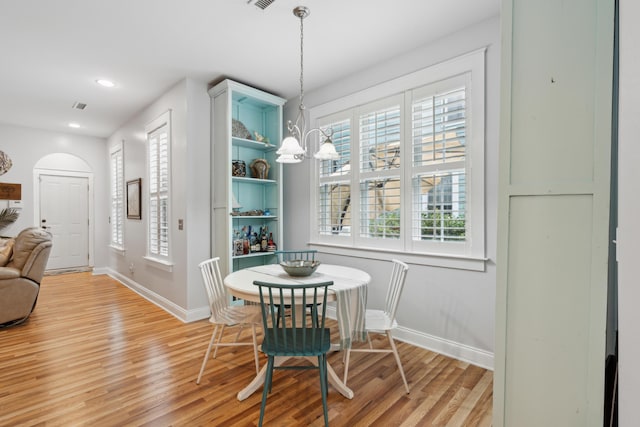 907 High Nest Ln, Charleston, SC 29412 - dining area featuring light wood-style flooring, a chandelier, and recessed lighting