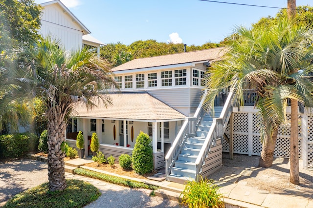 view of front of property featuring a porch