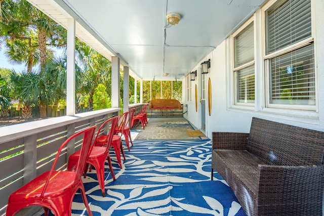 view of patio / terrace with covered porch