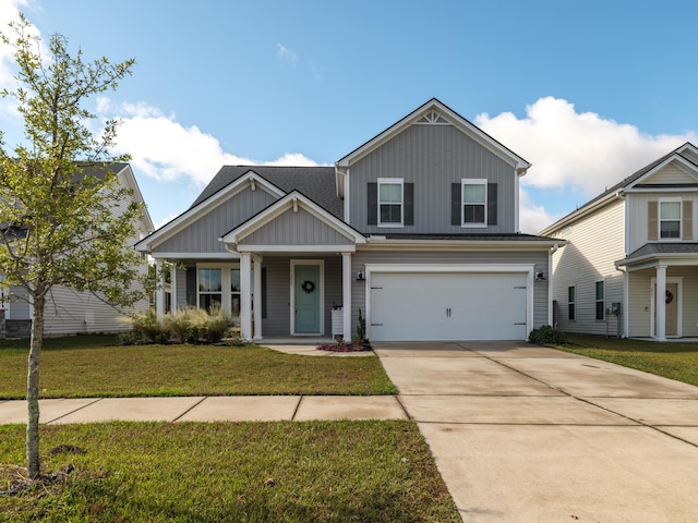 view of front facade featuring a garage and a front lawn