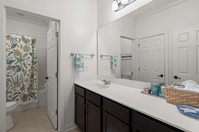 full bathroom with shower / tub combo with curtain, vanity, crown molding, and toilet