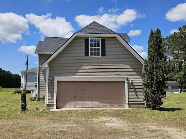 3564 Elliott Rd, Pinewood, SC 29125 - view of side of home with dirt driveway, a yard, and a shingled roof