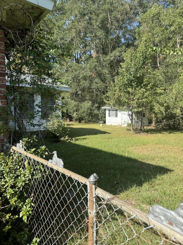 8520 Delhi Rd, North Charleston, SC 29406 - view of yard