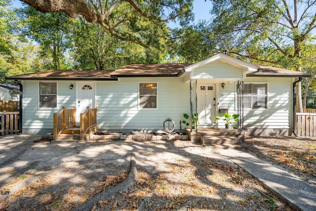 view of front of property