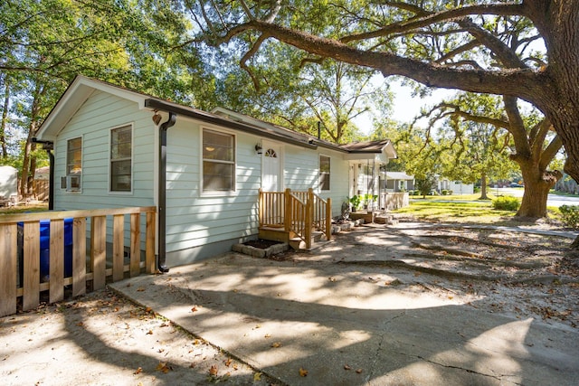 view of front of house