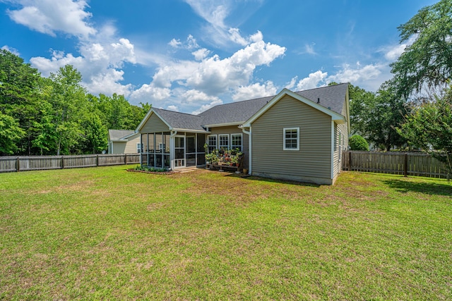 5128 Thornton Dr, Summerville, SC 29485 - back of property with a sunroom
