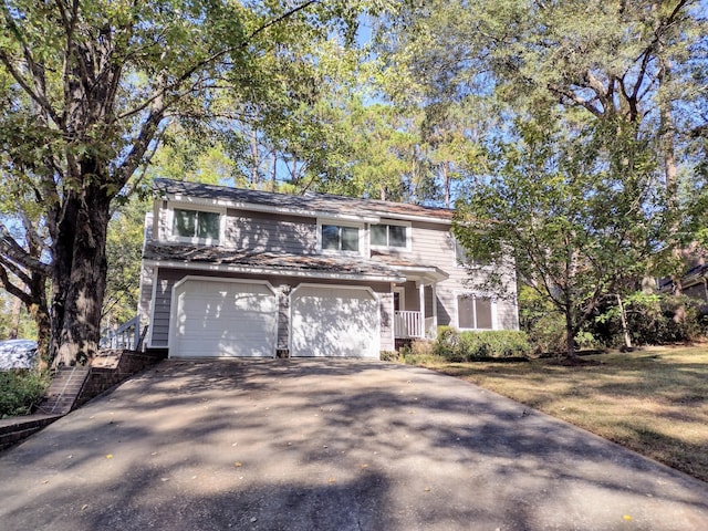 view of front facade with a garage