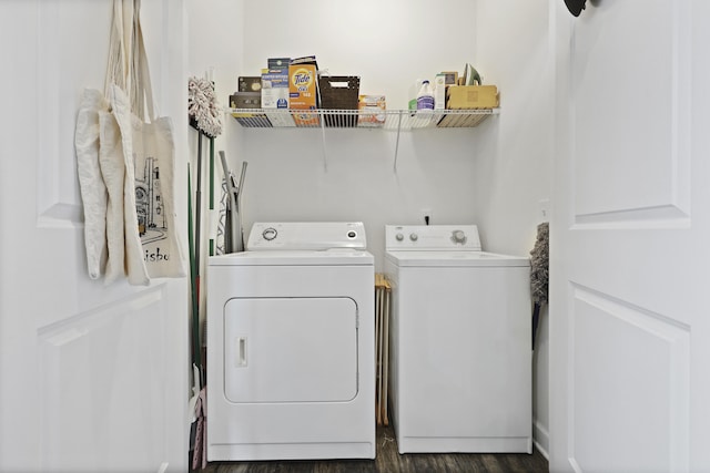192 Buchanan Cir, Goose Creek, SC 29445 - laundry area featuring washer and clothes dryer and dark wood-type flooring