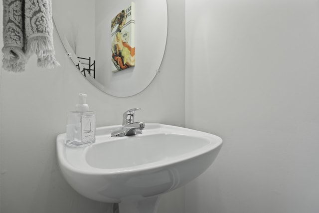 192 Buchanan Cir, Goose Creek, SC 29445 - bathroom with a sink