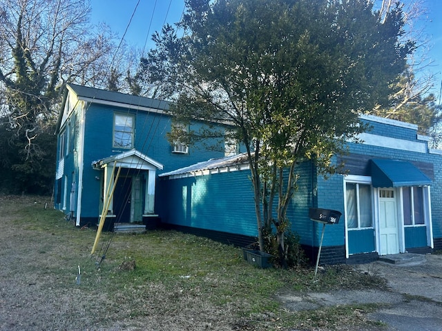 504 F R Huff Dr, Saint Matthews, SC 29135 - view of front of house