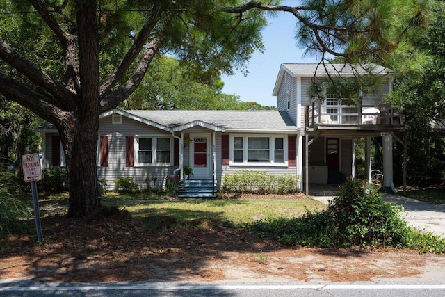 view of front of house with a carport