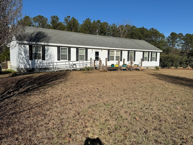 ranch-style house with crawl space and a front lawn