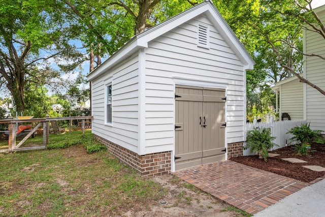 1514 Village Sq, Mount Pleasant, SC 29464 - view of shed featuring fence
