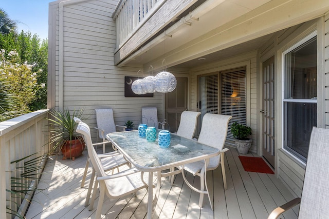 deck featuring outdoor dining space