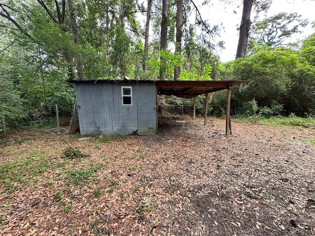 1640 Dogwood Rd, Charleston, SC 29414 - view of outbuilding featuring a carport