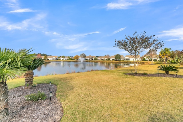 view of yard featuring a water view