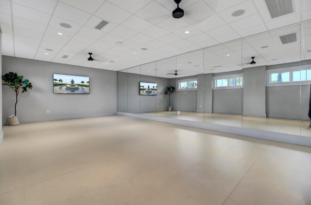 garage featuring ceiling fan