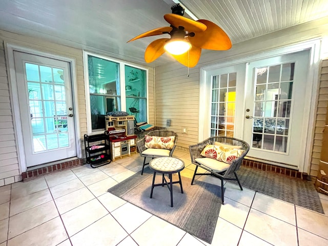 6212 Fieldstone Cir, Charleston, SC 29414 - sunroom / solarium with a ceiling fan and outdoor lounge area