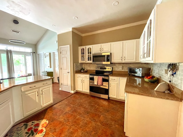 6212 Fieldstone Cir, Charleston, SC 29414 - kitchen with stainless steel appliances, tasteful backsplash, glass insert cabinets, white cabinetry, and crown molding