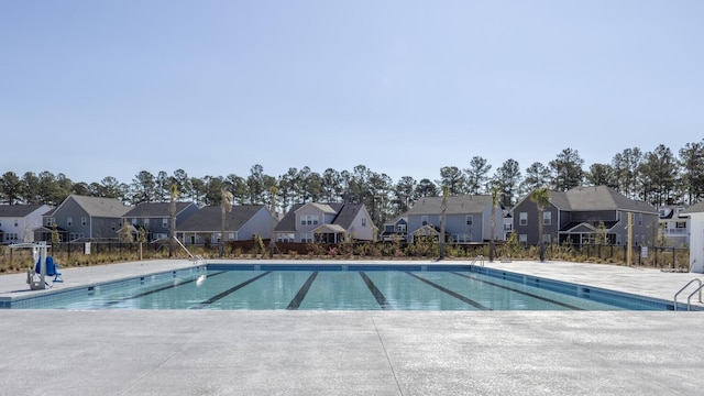 view of swimming pool