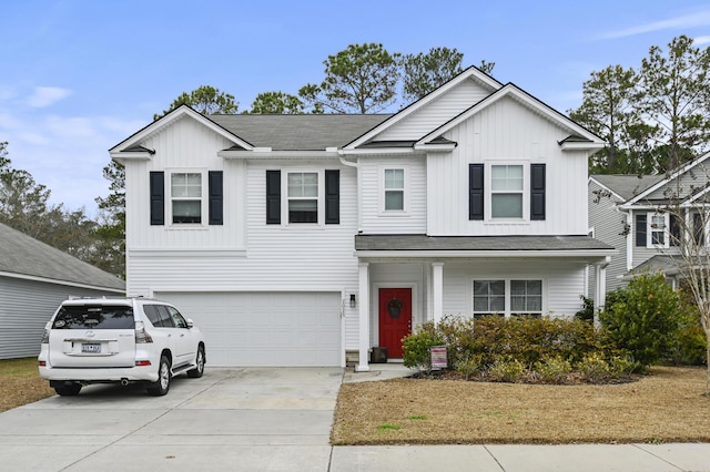 view of front facade featuring a garage