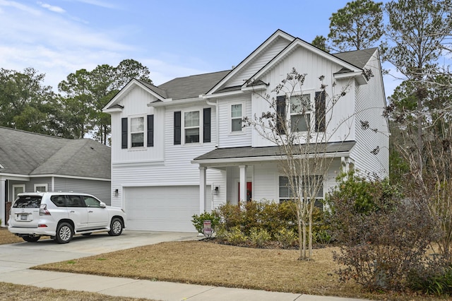 view of front facade featuring a garage