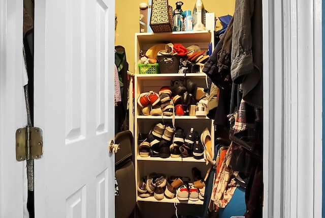 8692 Bentwood Dr, North Charleston, SC 29406 - view of spacious closet