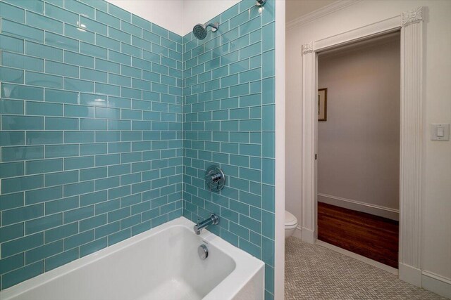 375 Seewee Cir, Mount Pleasant, SC 29464 - full bath with toilet, crown molding, tub / shower combination, and baseboards