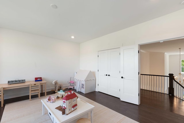 rec room featuring recessed lighting and wood finished floors