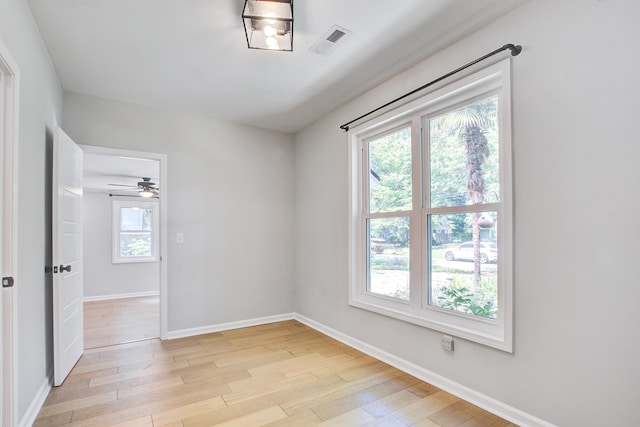 1052 Yorktown Dr, Charleston, SC 29412 - spare room featuring light wood-type flooring and a ceiling fan